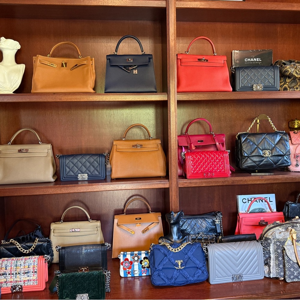 Shop my closet ellesluxury4u